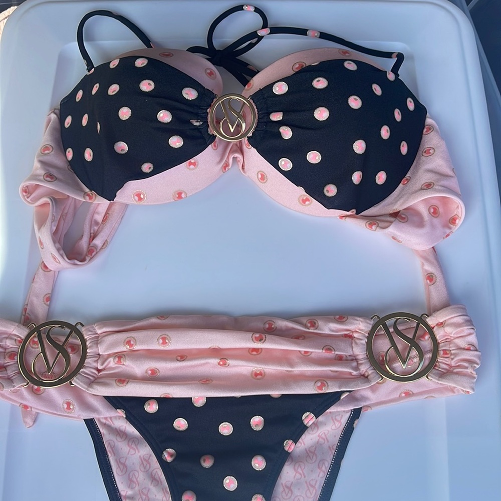 VS Swim bikini set